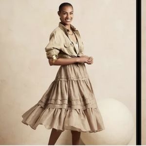 NWT Banana Republic Tiered Midi Skirt, 8